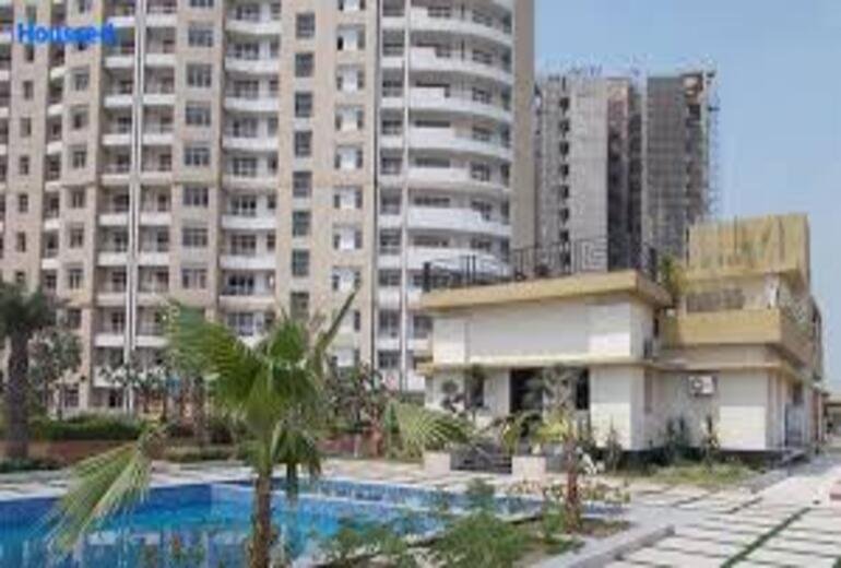 Raheja Vedaanta: 2 , 3 , 4 , 5 BHKs Apartments in  Sector 108, Gurugram